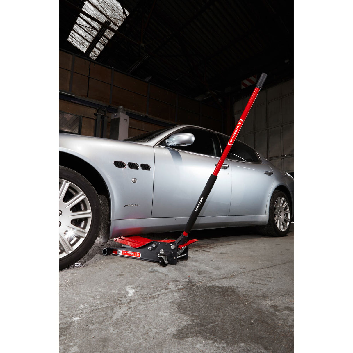 DL.LP - Compacte, extra platte garagekrik 2 t