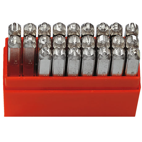 Jeu de 26 lettres et point à frapper